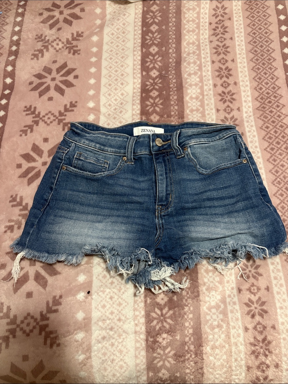 Zenana Outfitters Medium Blue Frayed Hem Denim Shorts